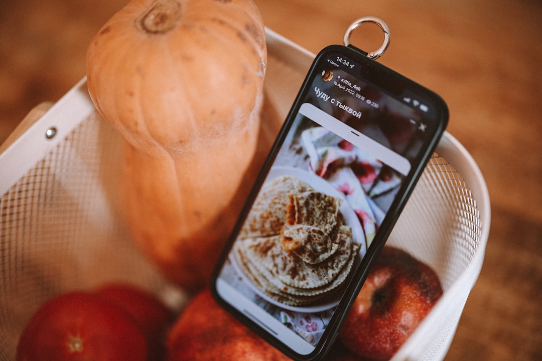 nutrition app pros and cons comparison review