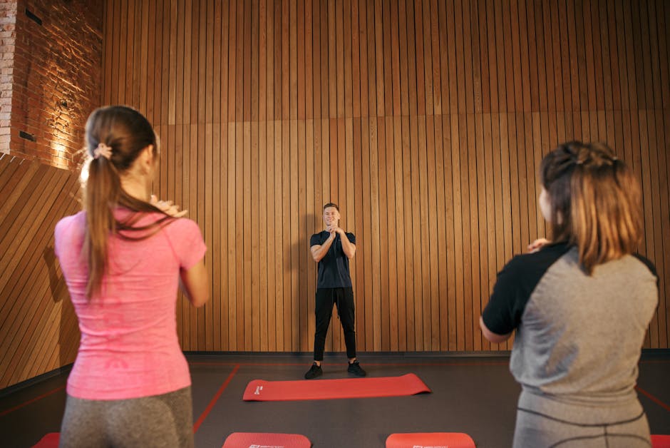 Stepr workout class screenshot showing instructor and metrics on screen