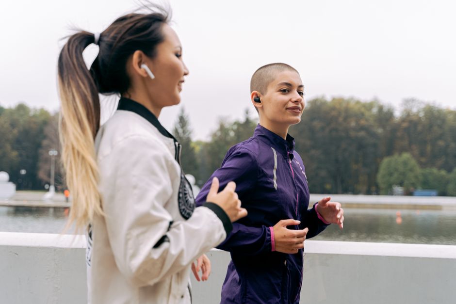 Shokz OpenFit features IP54 waterproof running earbuds UK